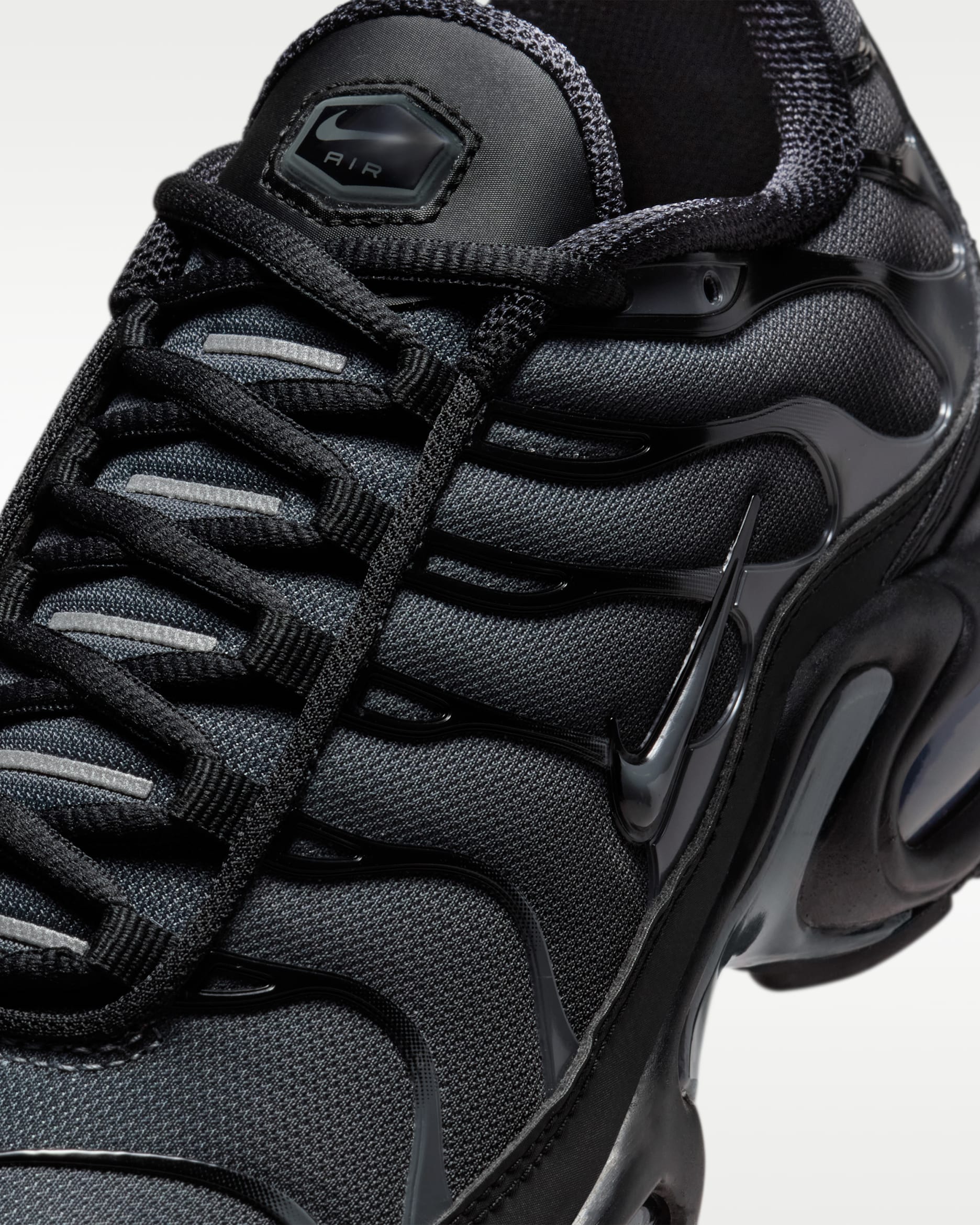 Nike Air Max TN Triple Black
